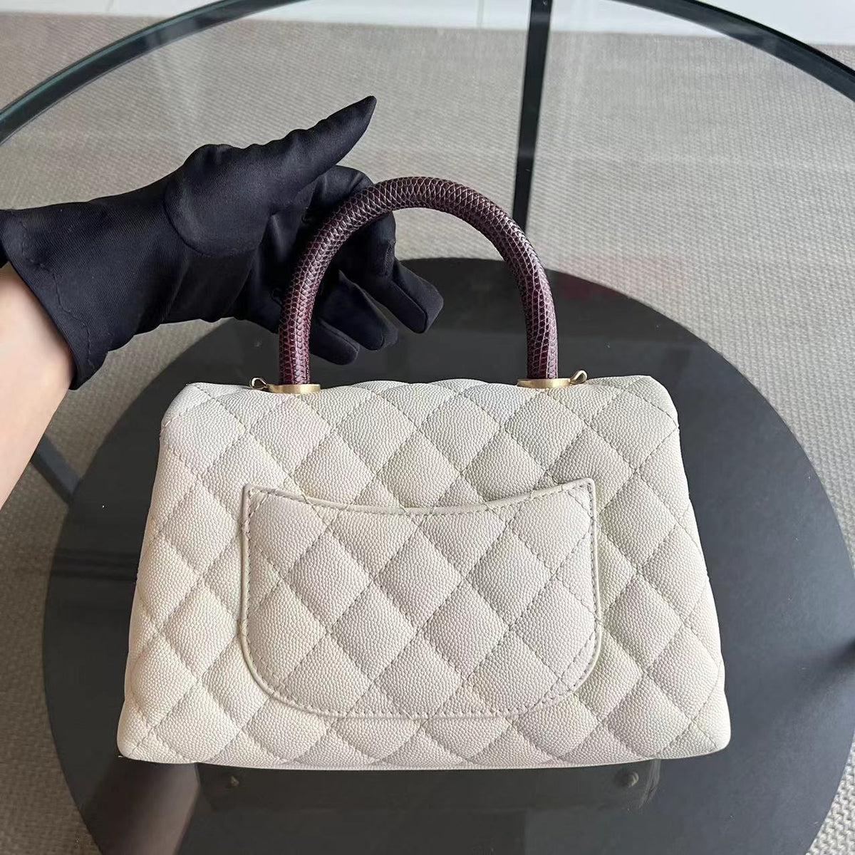 Caviar Small Coco Handle Quilted Calfskin Cream White Golden Hardware Series 24