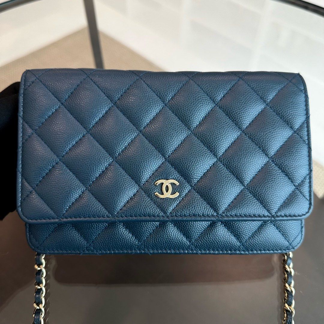 Caviar WOC Wallet On Chain Quilted Calfskin Dark Blue SHW No 23