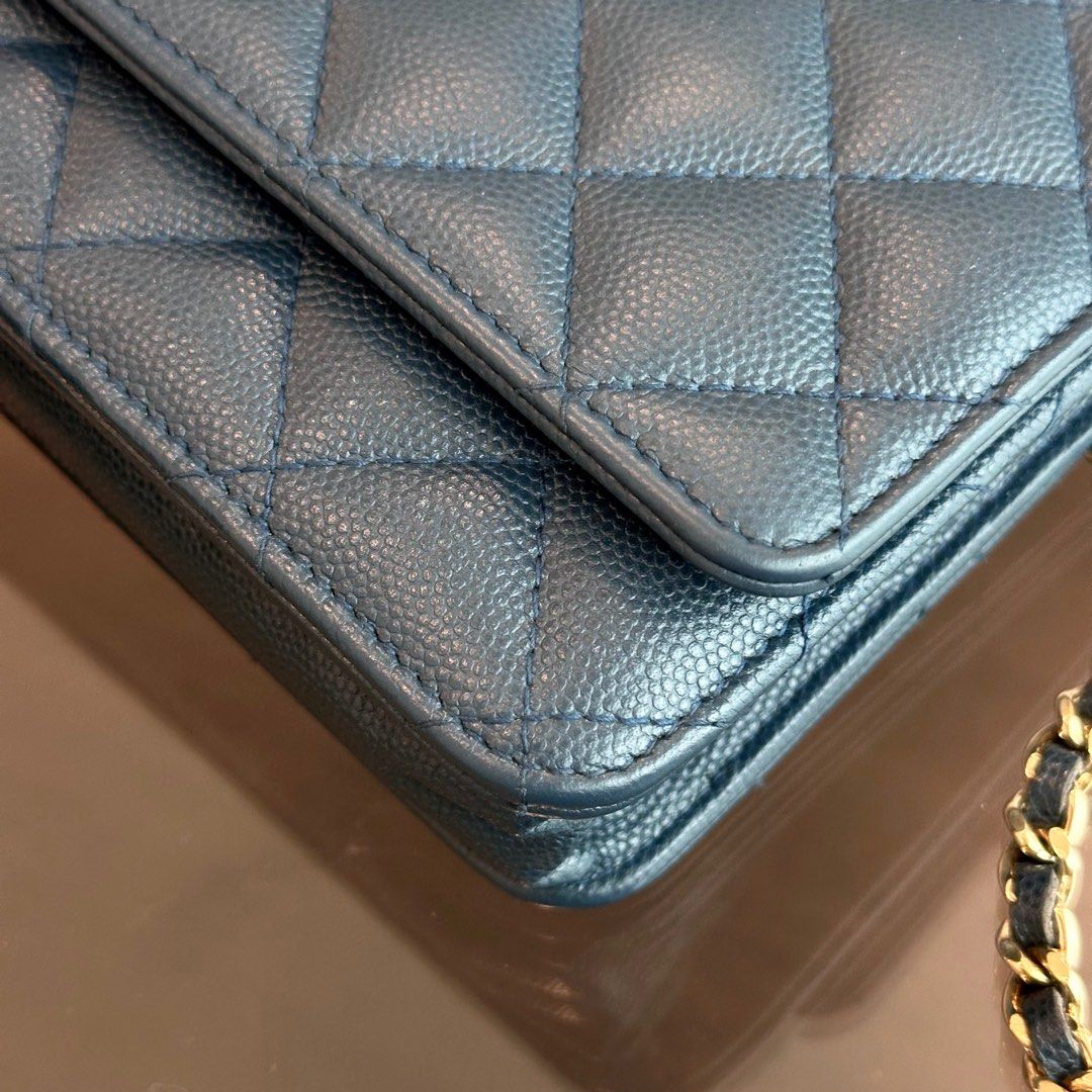 Caviar WOC Wallet On Chain Quilted Calfskin Dark Blue SHW No 23