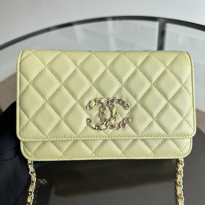 Caviar WOC Wallet On Chain Quilted French New Wave No 30