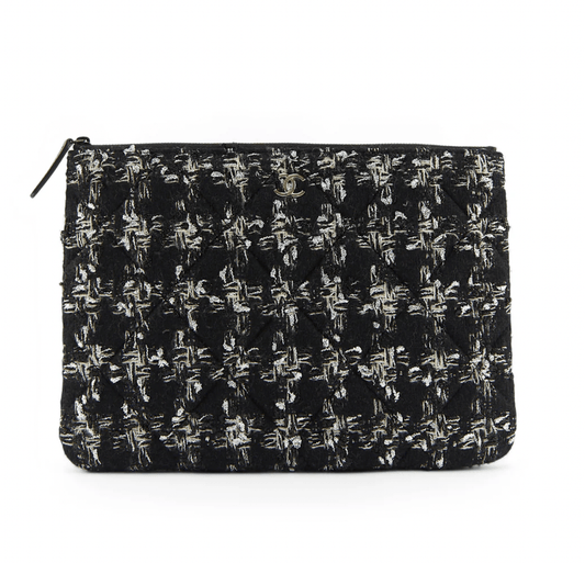 CHANEL O POUCH BLACK Tweed