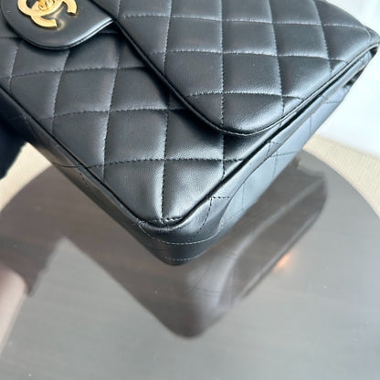 Classic Flap Jumbo 30CM Single Flap Quilted Lambskin Black GHW No 14
