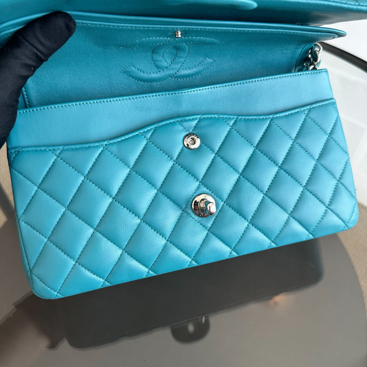 Classic Flap Medium Lambskin Blue SHW No 20