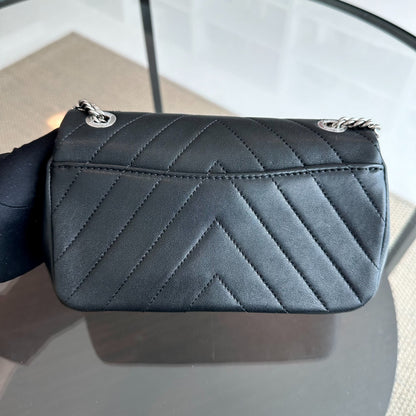 Classic Flap Mini Rectangular Chevron SHW