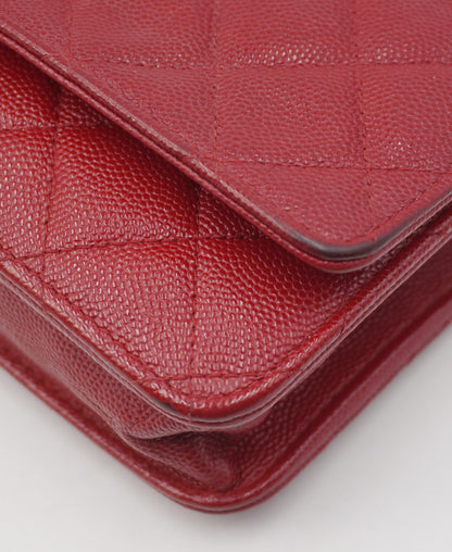 Classic Quilted Wallet On Chain Red