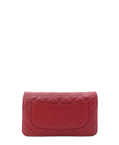 Classic Quilted Wallet On Chain Red