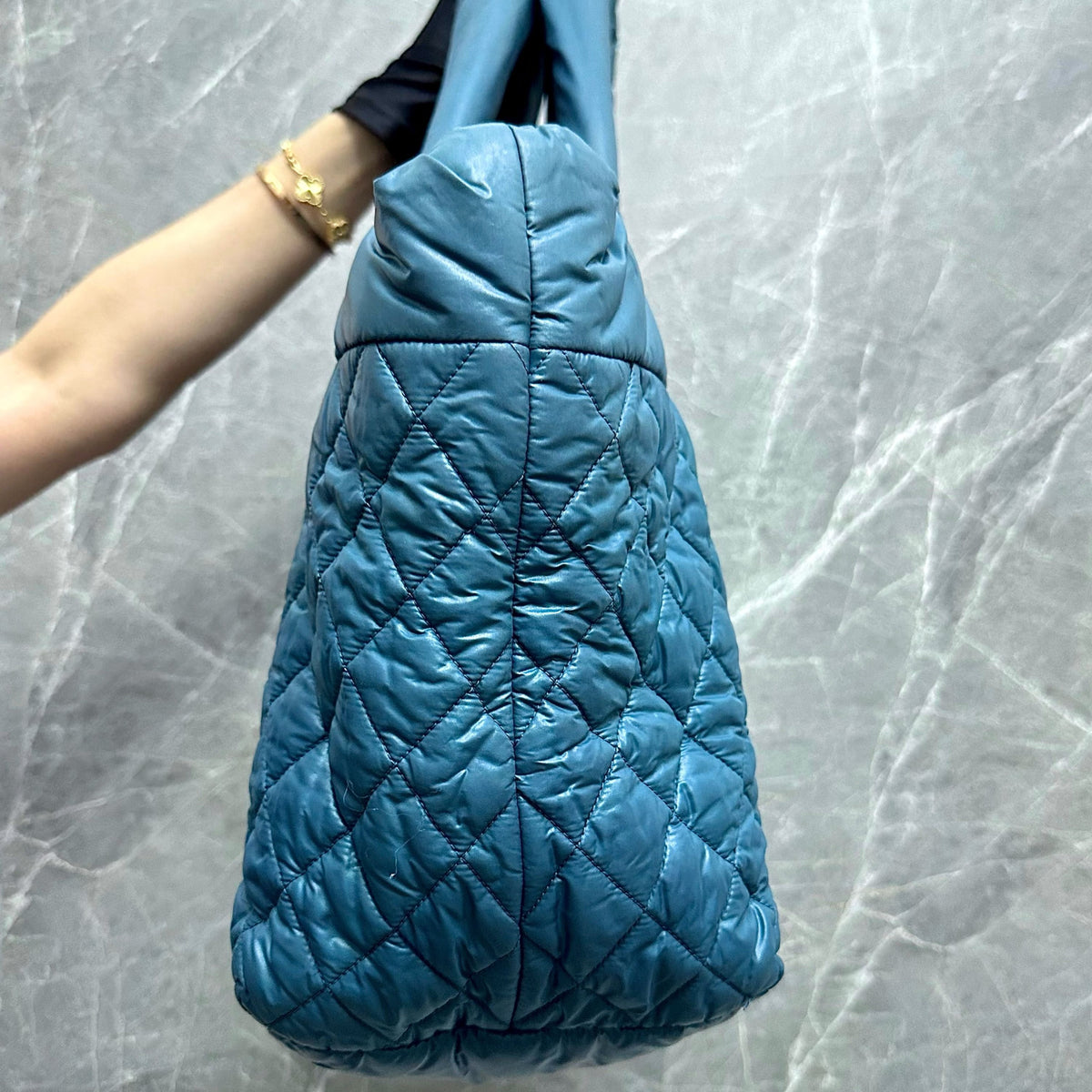 Coco Cocoon Quilted Nylon Tote Blue No 13