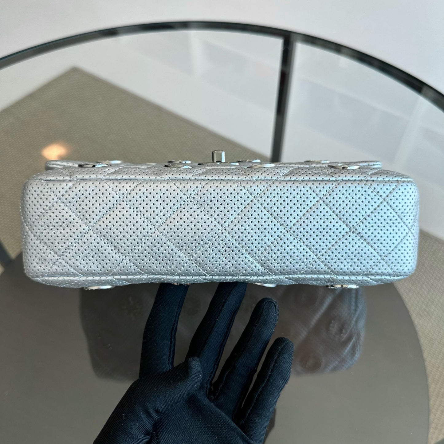 Cruise Paris-Dubai 2015 Seasonal Flap Perforated Metallic Lambskin With Eyelets No 20