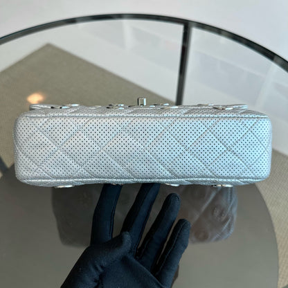Cruise Paris-Dubai 2015 Seasonal Flap Perforated Metallic Lambskin With Eyelets No 20