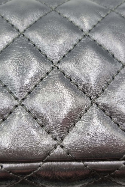 E/W Reissue Clutch on Chain Grey