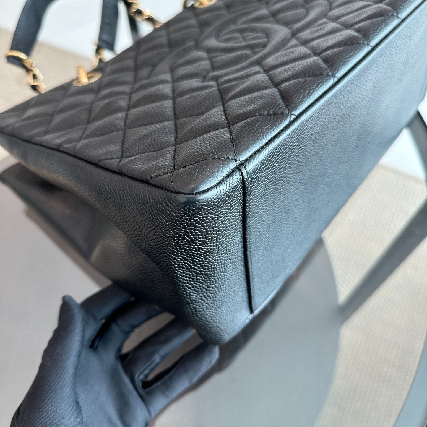 GST Caviar Grand Shopping Tote Black GHW