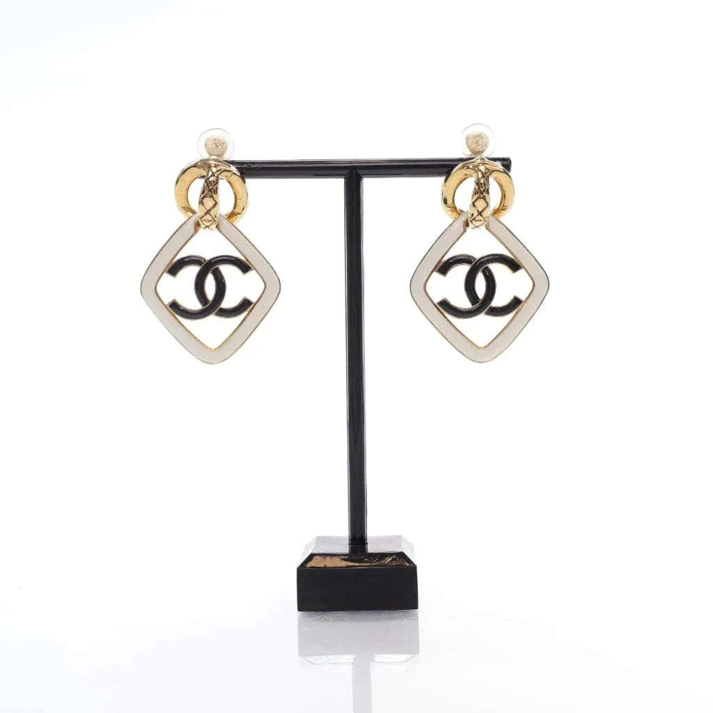 Chanel 22S Diamond Clip On Earrings GHW L-BZ0C45