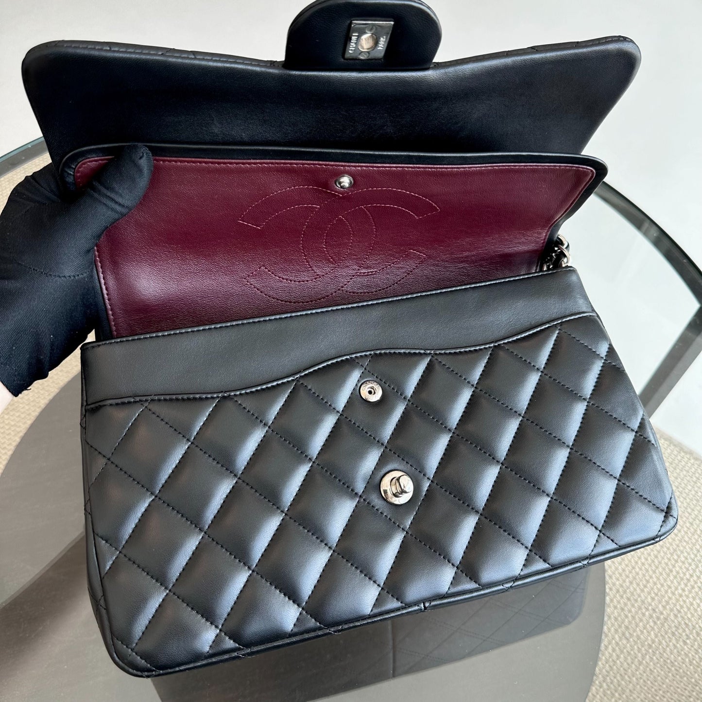 Jumbo Classic Flap Double Flap Quilted Lambskin Black SHW No 18