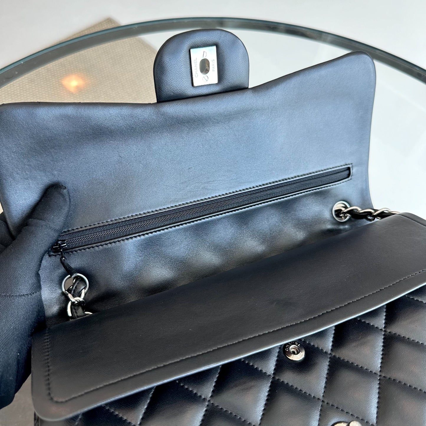 Jumbo Classic Flap Double Flap Quilted Lambskin Black SHW No 18