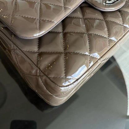 Jumbo Classic Flap Quilted Patent Calfskin Leather Brown SHW No 15