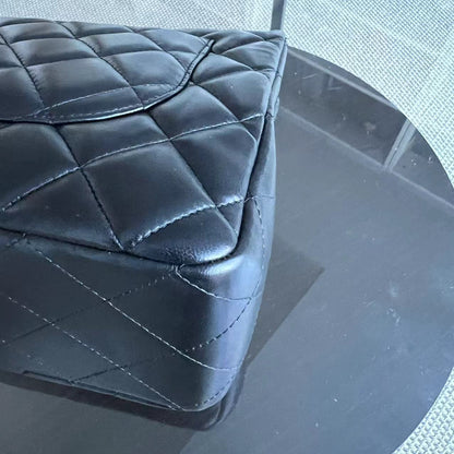 Jumbo Classic Flap Single Flap 30CM Quilted Lambskin Black Golden Hardware Series 14