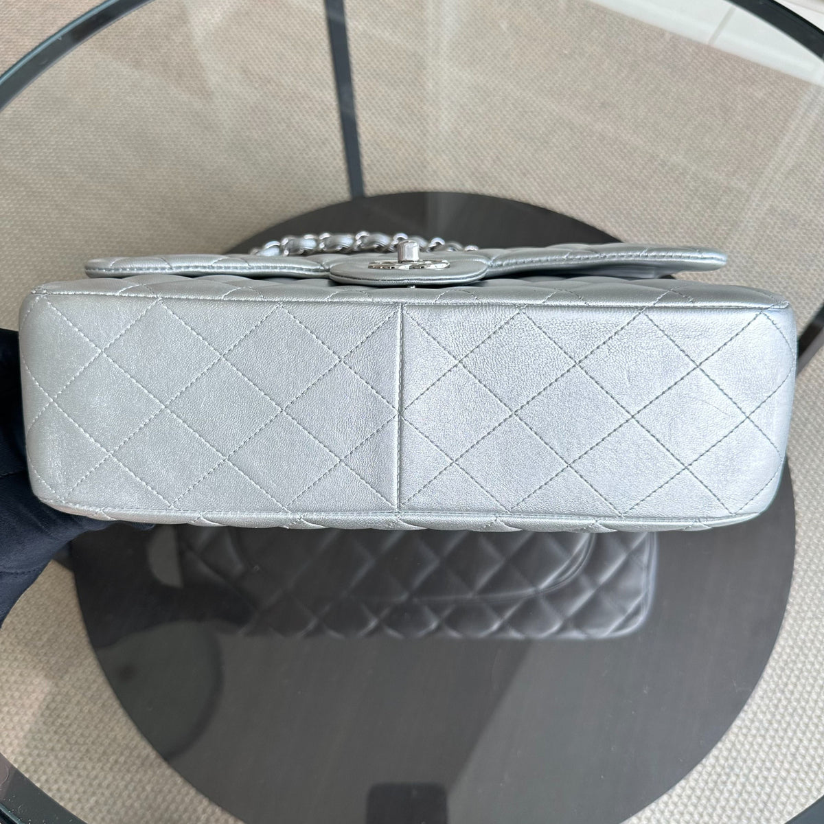 Jumbo Classic Flap Single Flap 30CM Quilted Lambskin Silver SHW No 13