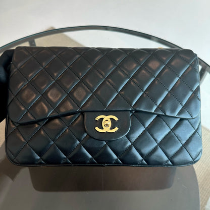 Jumbo Classic Flap Single Flap Quilted Lambskin Black GHW No 12