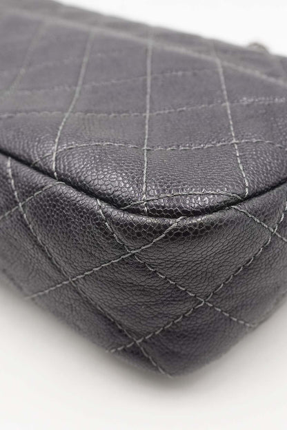 Jumbo Quilted Caviar Easy Flap Bag Metallic Grey