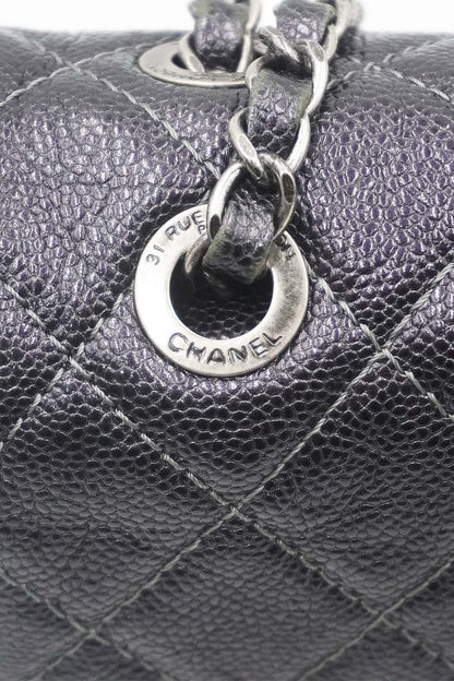Jumbo Quilted Caviar Easy Flap Bag Metallic Grey