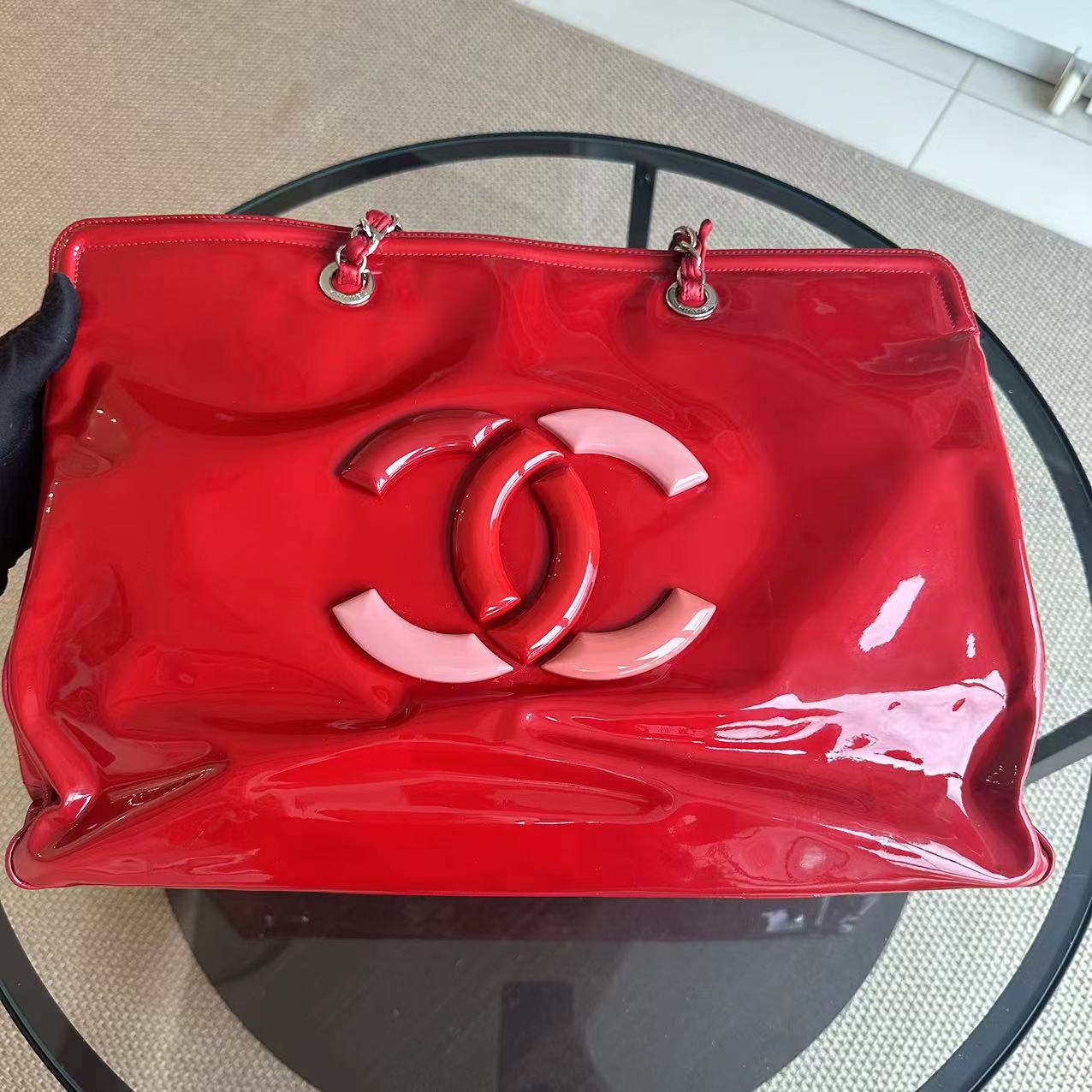 Lipstick Large Tote XL Patent Vinyl Leather Red No 13