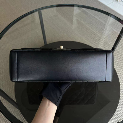 Mademoiselle Chic Seasonal Flap Jumbo 30CM Quilted Lambskin Black GHW No 21