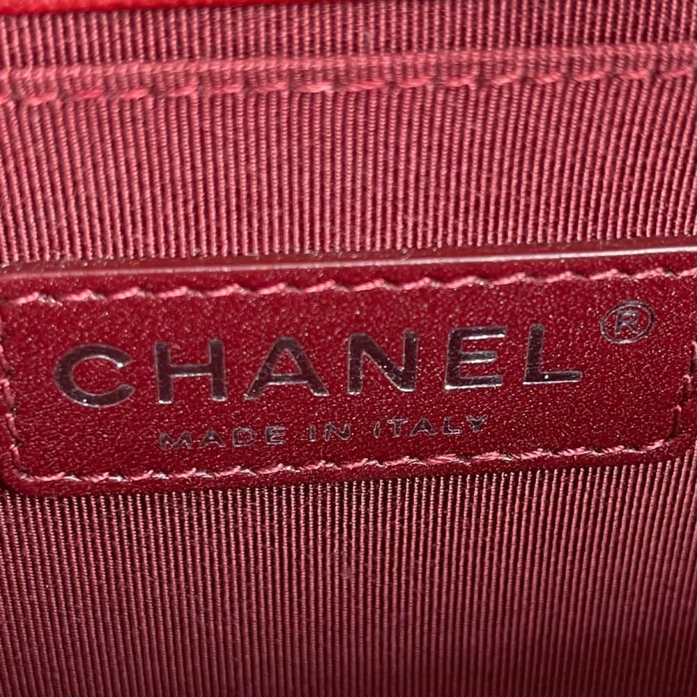 CHANEL 2013-2014 Medium Boy Bag - Red