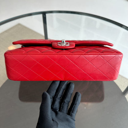 25CM Quilted Lambskin Red SHW No 13