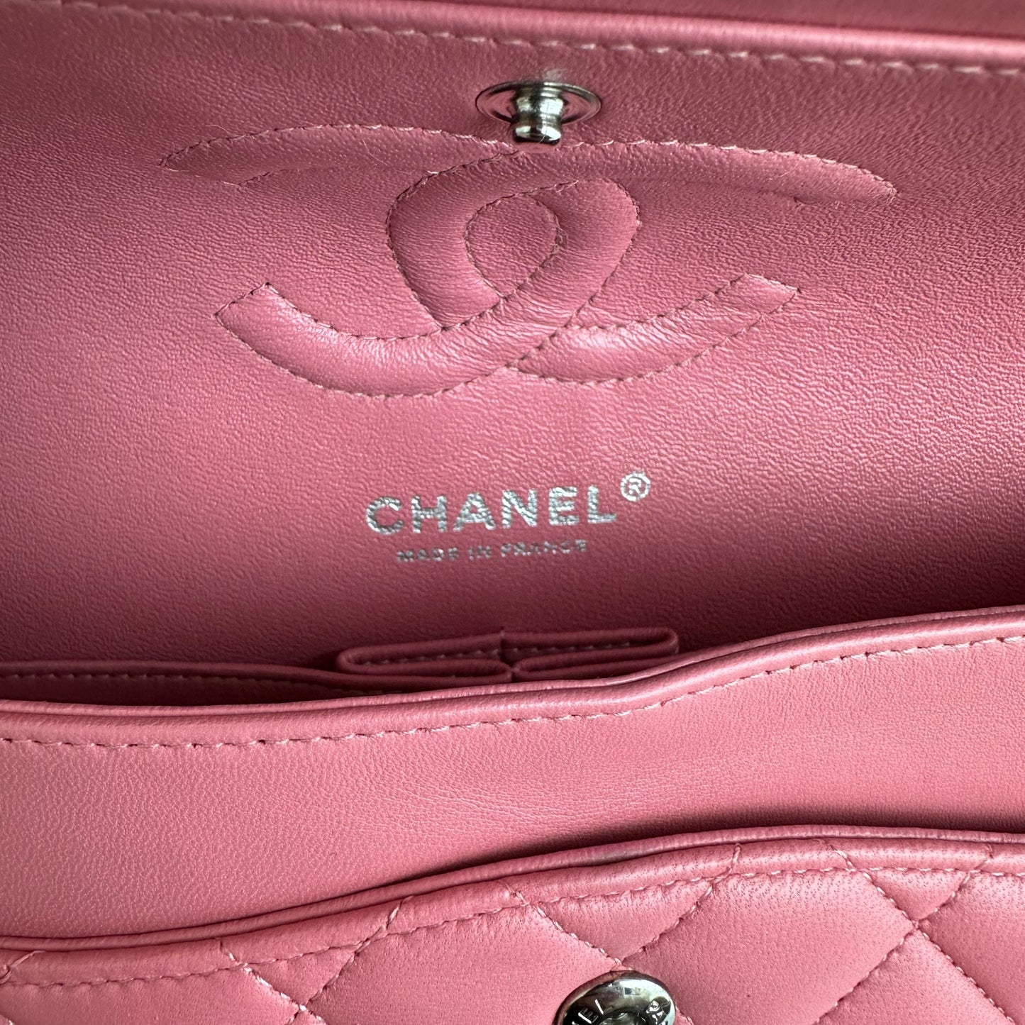 25CM Quilted Lambskin Sakura Pink SHW No 18