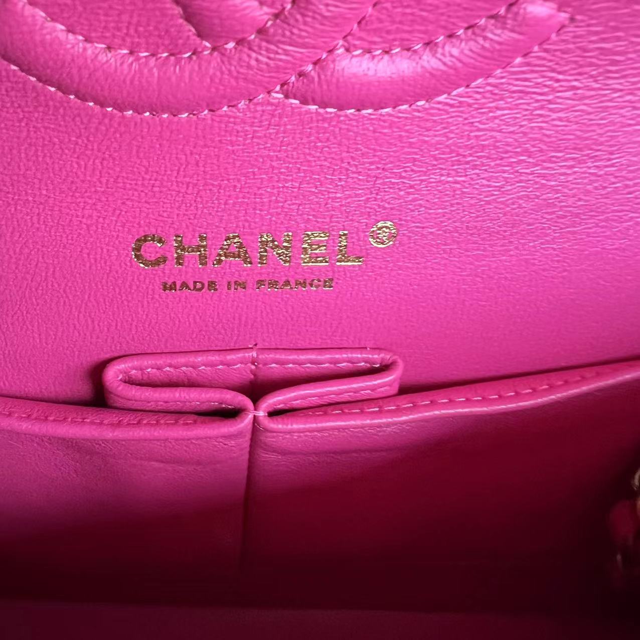 Double Flap Chevron Lambskin Golden Hardware Series 21