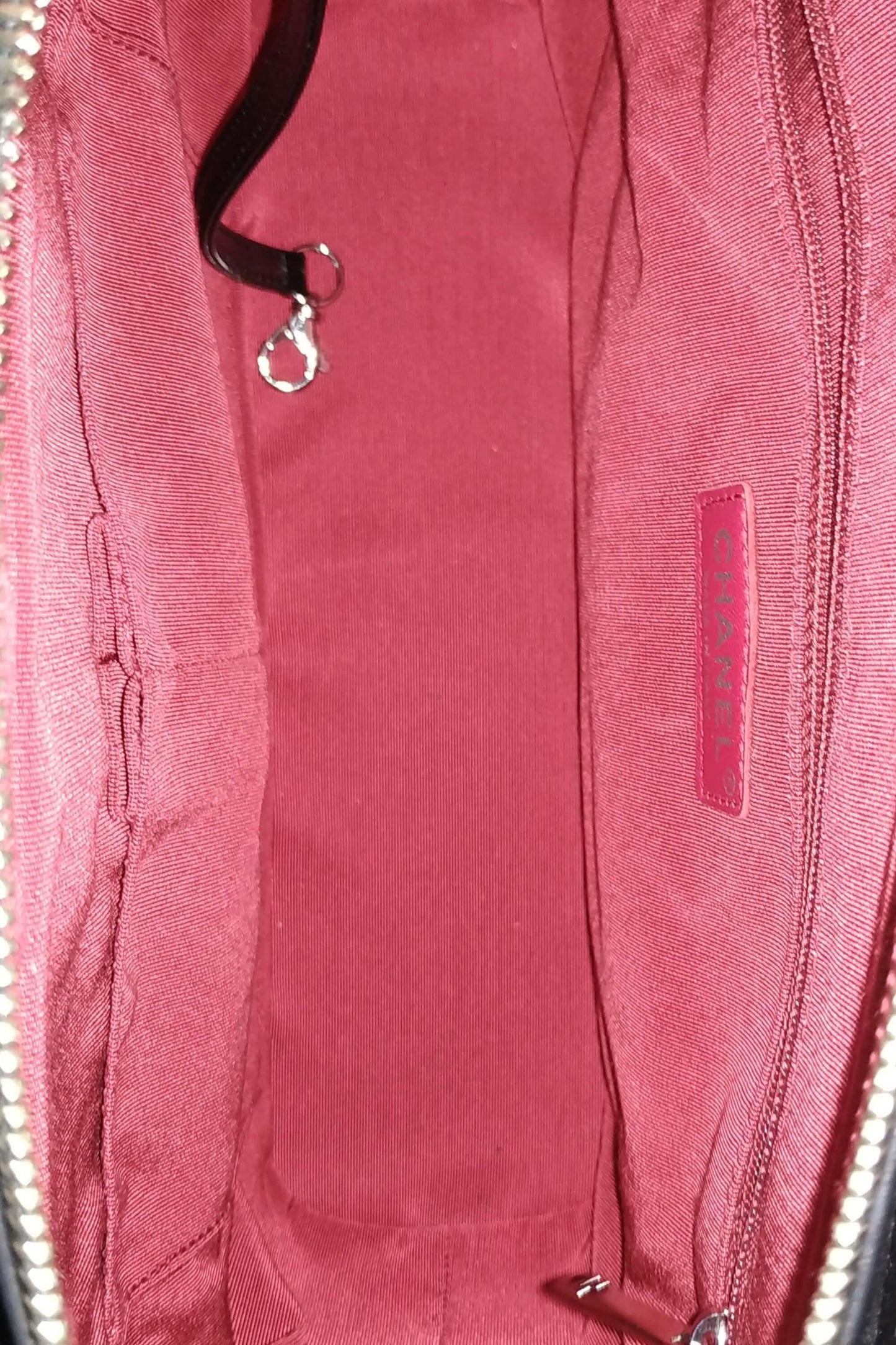Medium Gabrielle Hobo Black