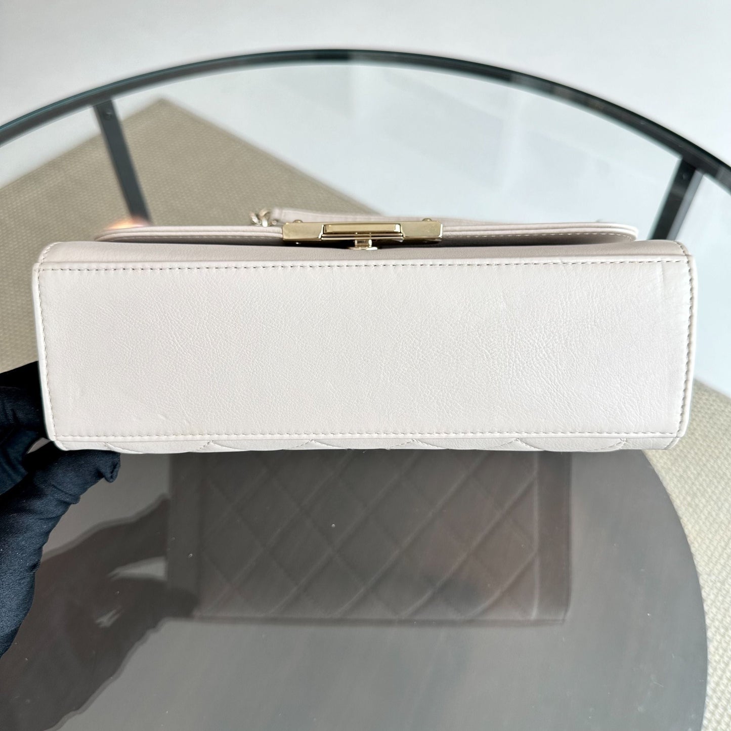 Medium Label Click Flap Quilted Grained Calfskin White Beige GHW No 24