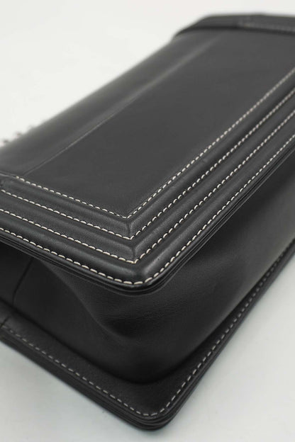 Medium Original Clasp Boy Bag Black