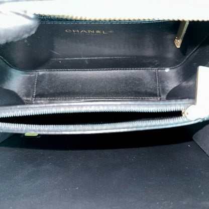 Medium Vanity Case Caviar Black Black GHW No 26