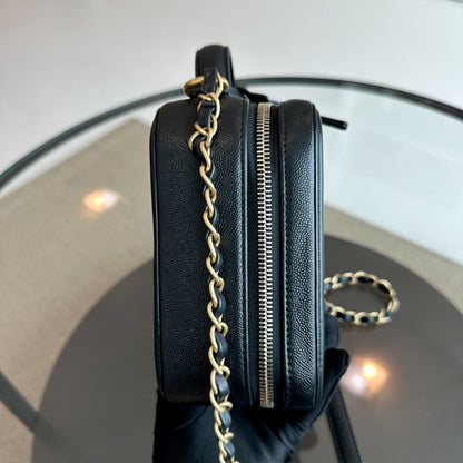 Medium Vanity Case Caviar Black Black GHW No 26