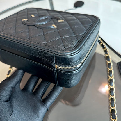 Medium Vanity Case Caviar Black Black GHW No 26