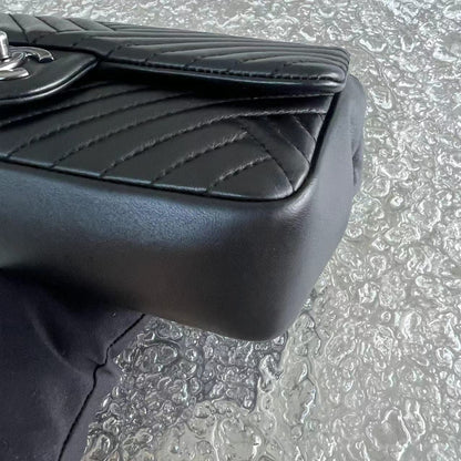 Mini Rectangular Classic Flap Crossing Lambskin Black Silver Hardware Series 21