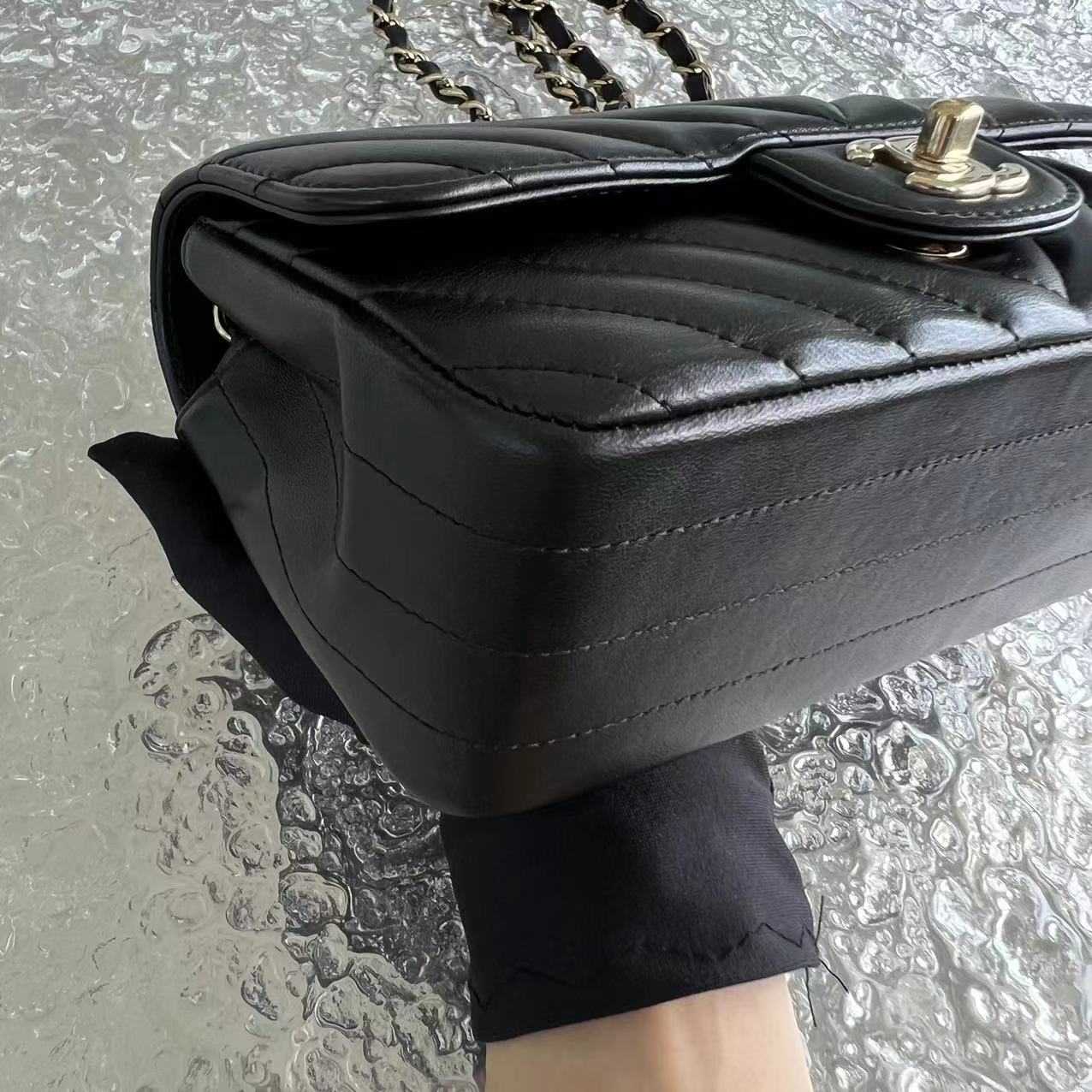 Mini Rectangular Classic Flap Double Flap 20CM Chevron Lambskin Black Golden Hardware Series 27