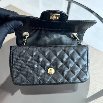 Mini Rectangular Classic Flap Pixel Effect Calfskin Cruise 2016 Black GHW No 21