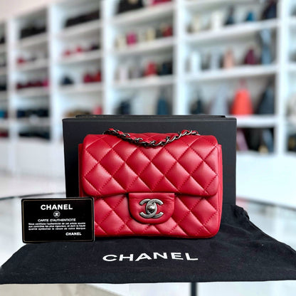 Chanel Classic Flap Mini - 17CM Mini Square Quilted Lambskin Red Ruthenium Hardware Series 20