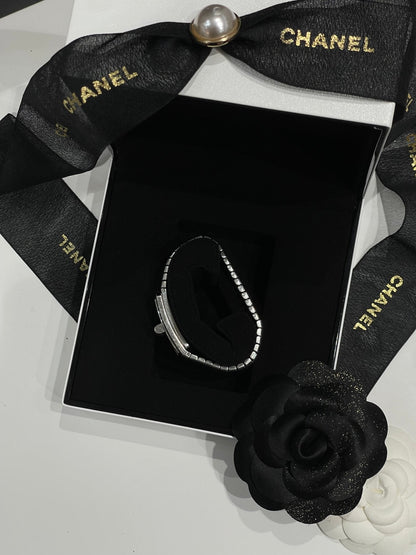 Chanel - Montre Code coco acier, céramique et diamants