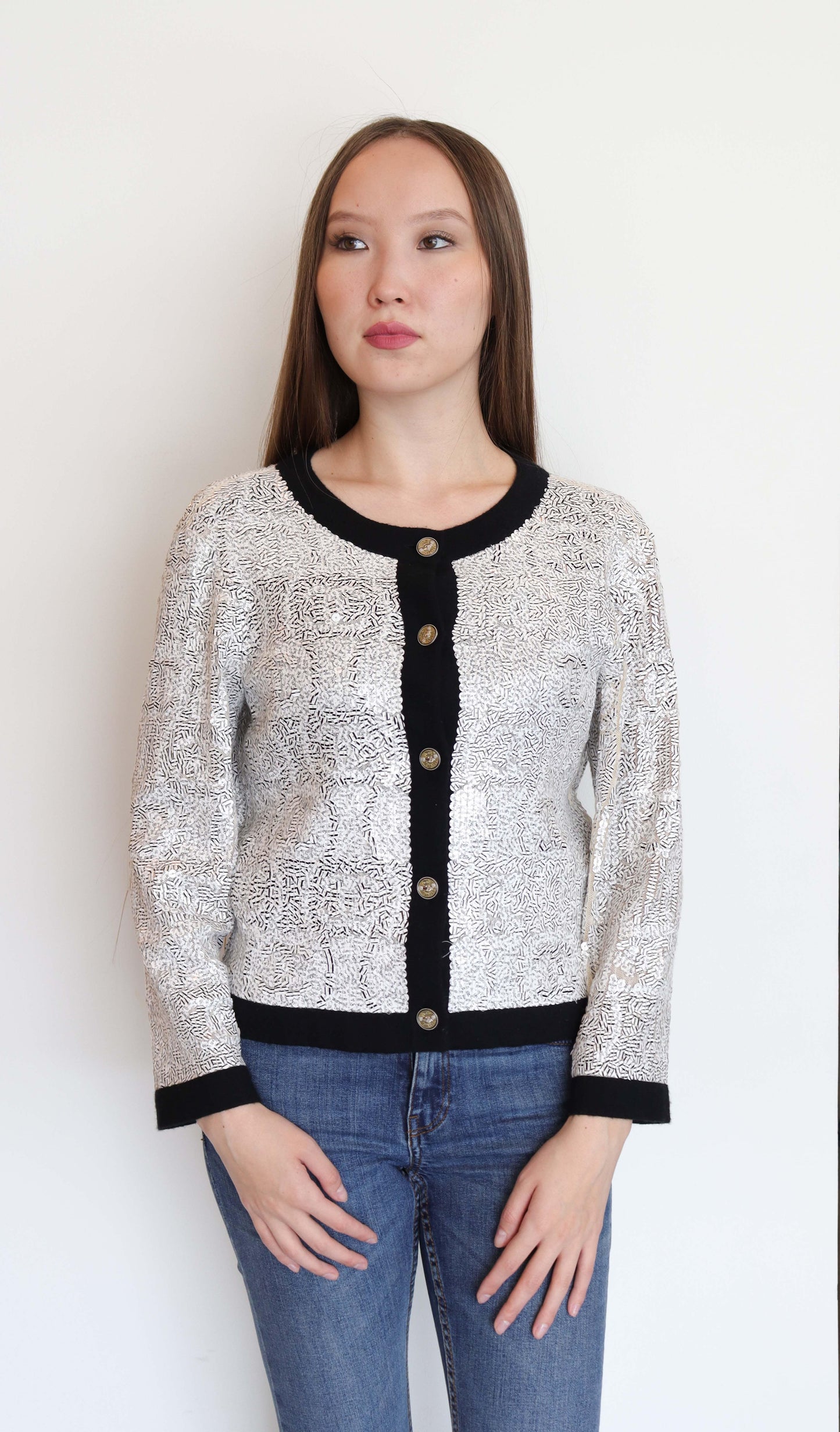 chanel cardigan sequin white  DXBS2058