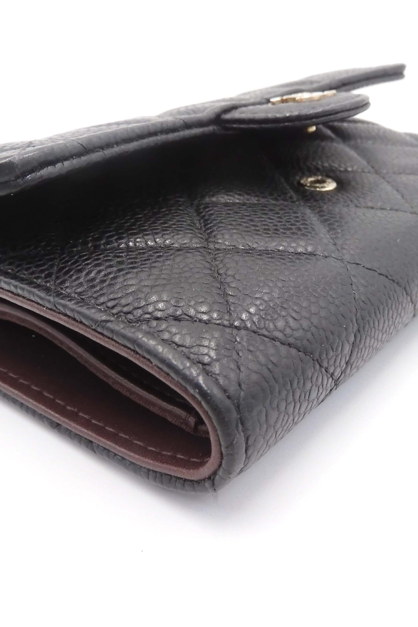 Quilted Caviar Classic Compact Wallet Black