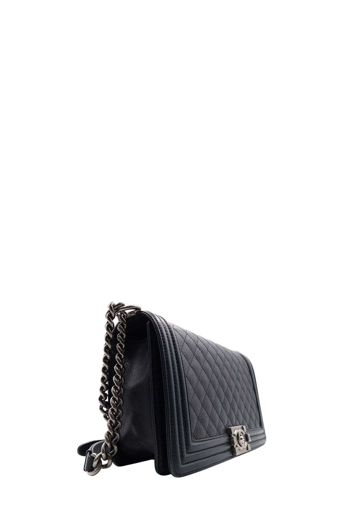 Quilted Caviar New Medium Boy with Ruthenium Hardware Black
