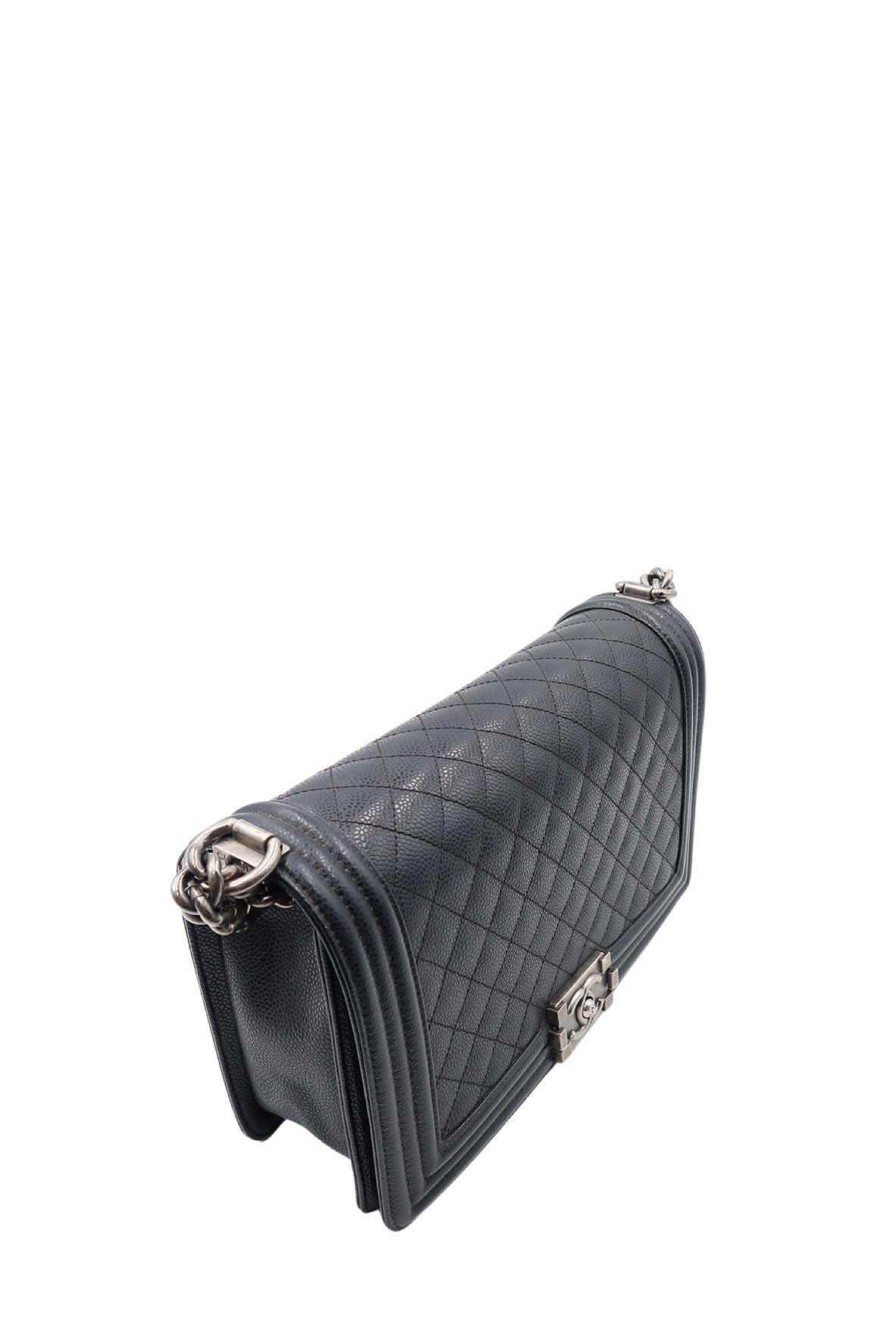 Quilted Caviar New Medium Boy with Ruthenium Hardware Black