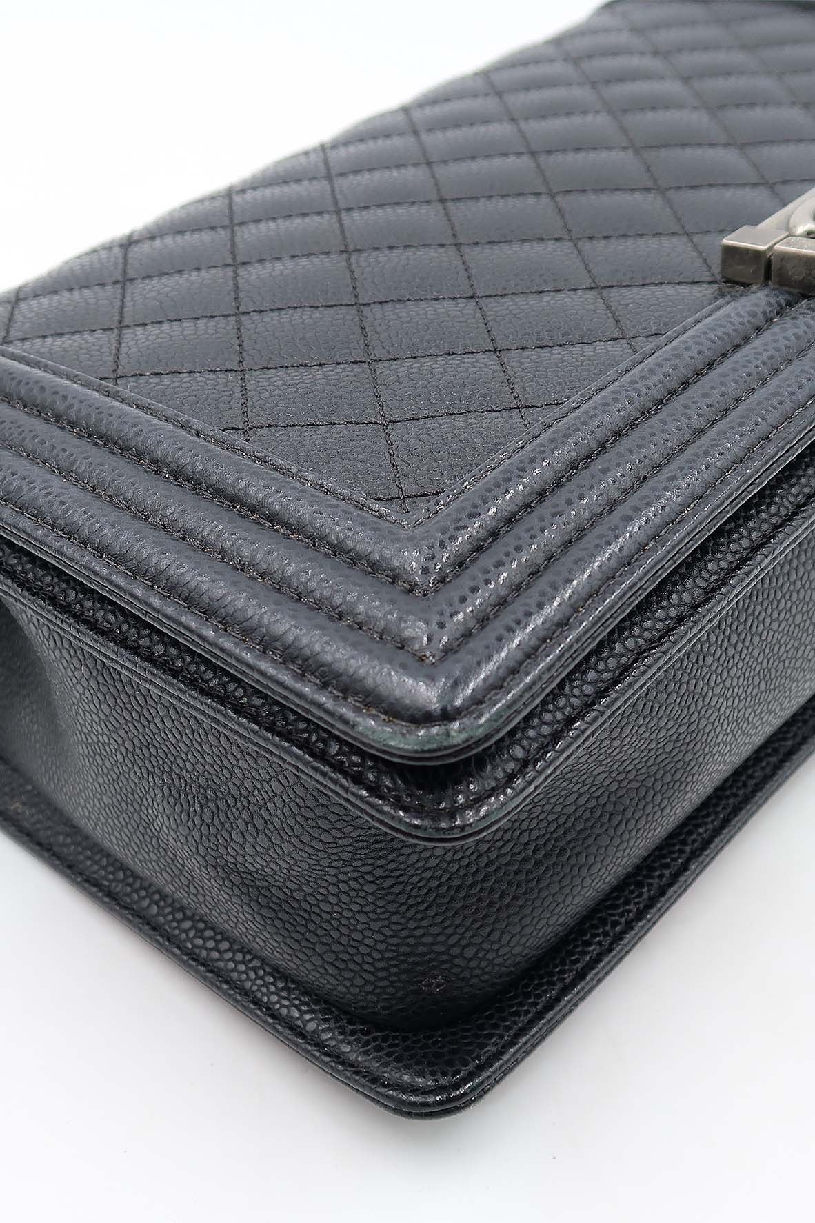 Quilted Caviar New Medium Boy with Ruthenium Hardware Black