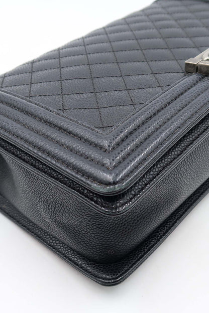Quilted Caviar New Medium Boy with Ruthenium Hardware Black