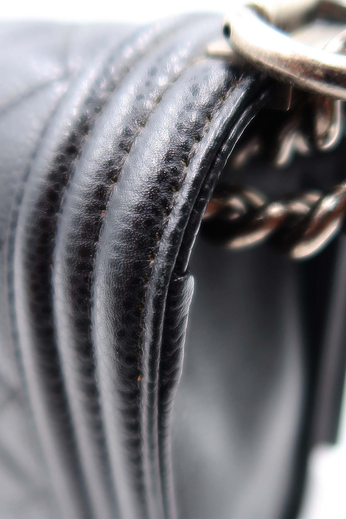 Quilted Caviar New Medium Boy with Ruthenium Hardware Black