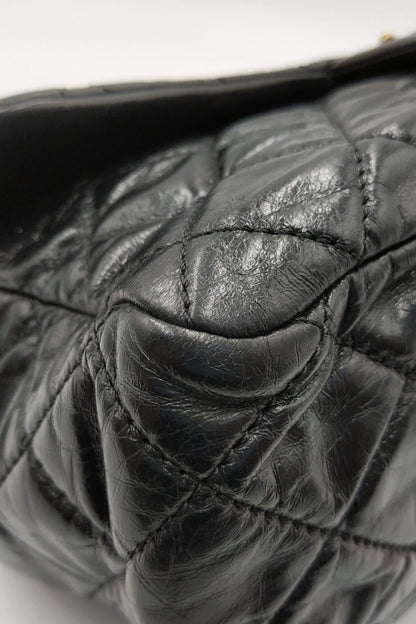 Quilted Glazed Medium Castle Rock Flap Bag Black