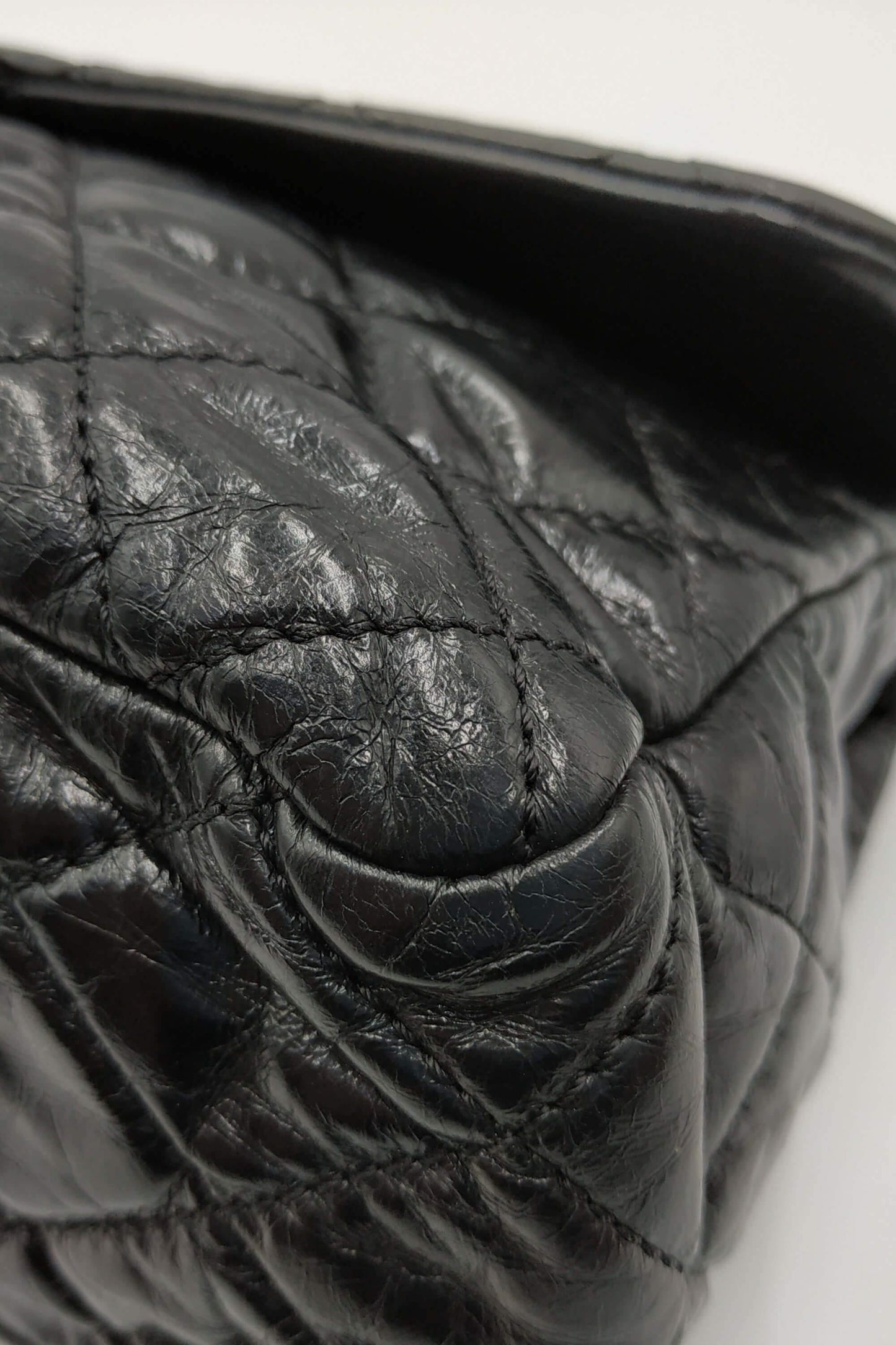 Quilted Glazed Medium Castle Rock Flap Bag Black
